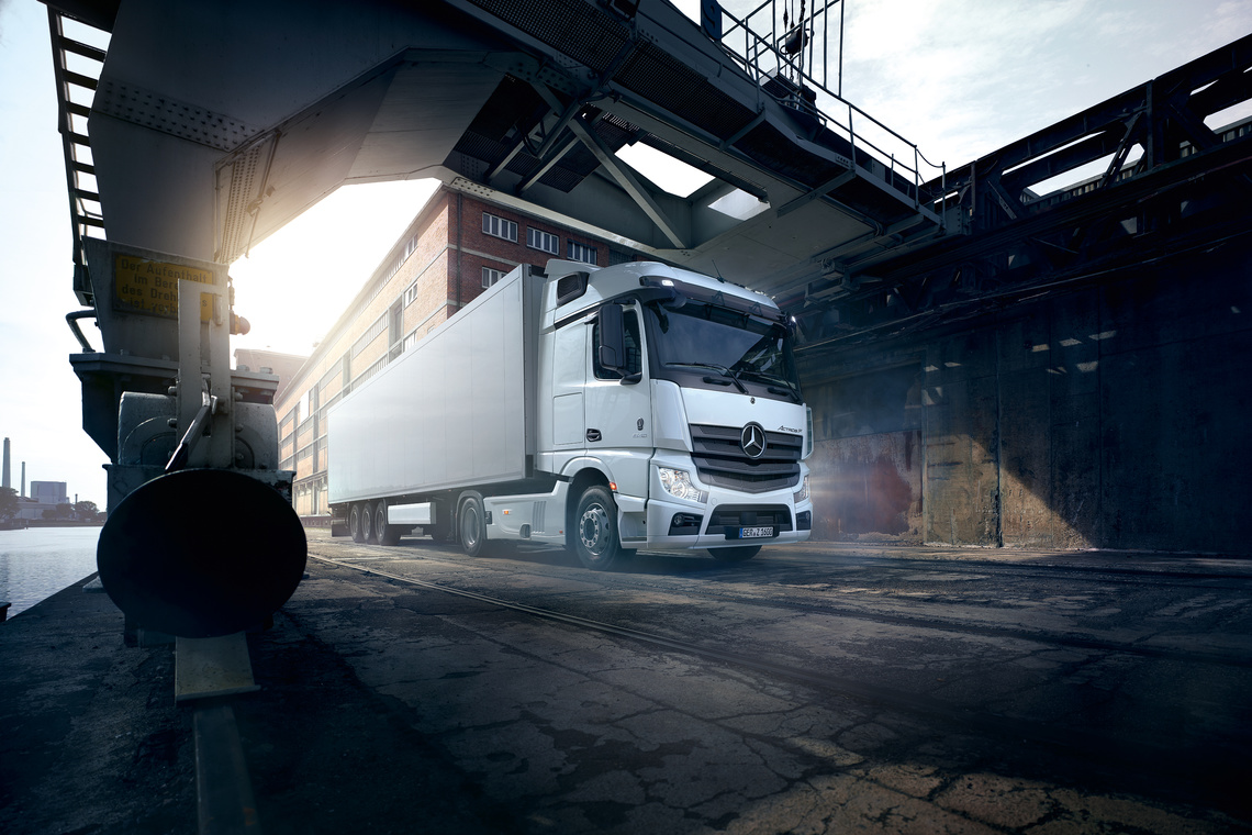 Mercedes Benz Trucks